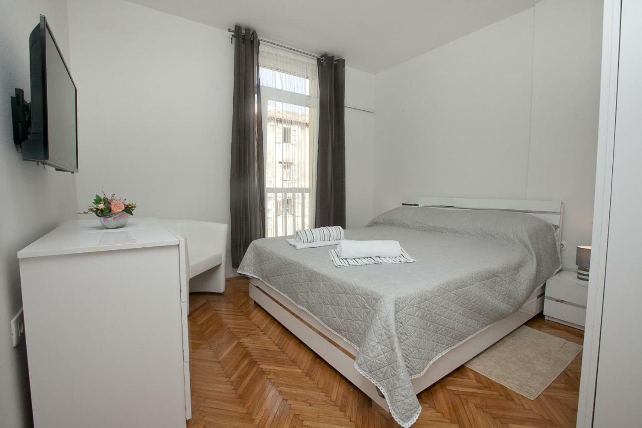 Downtown Apartment Kole ザダル エクステリア 写真